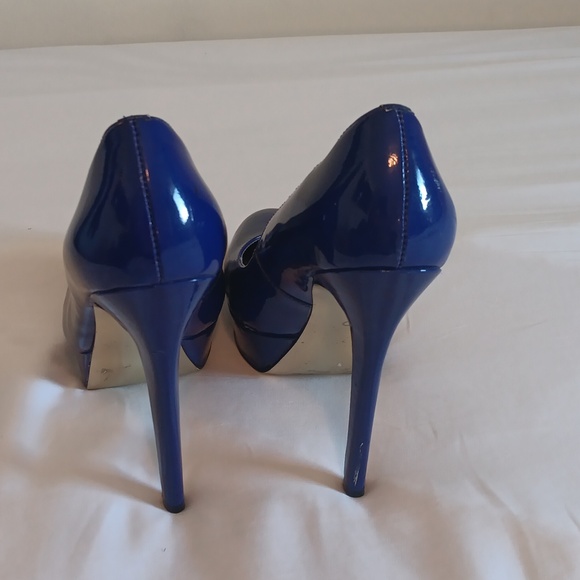 Bebe Stilleto. Blue. Sz 8 - Picture 4 of 4